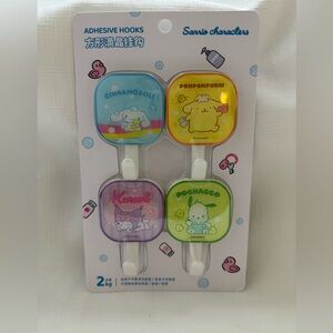 Sanrio Pochacco, Cinna, Kuromi, Pom Pom Plastic Small Wall Hook Sets Of 4 NEW
